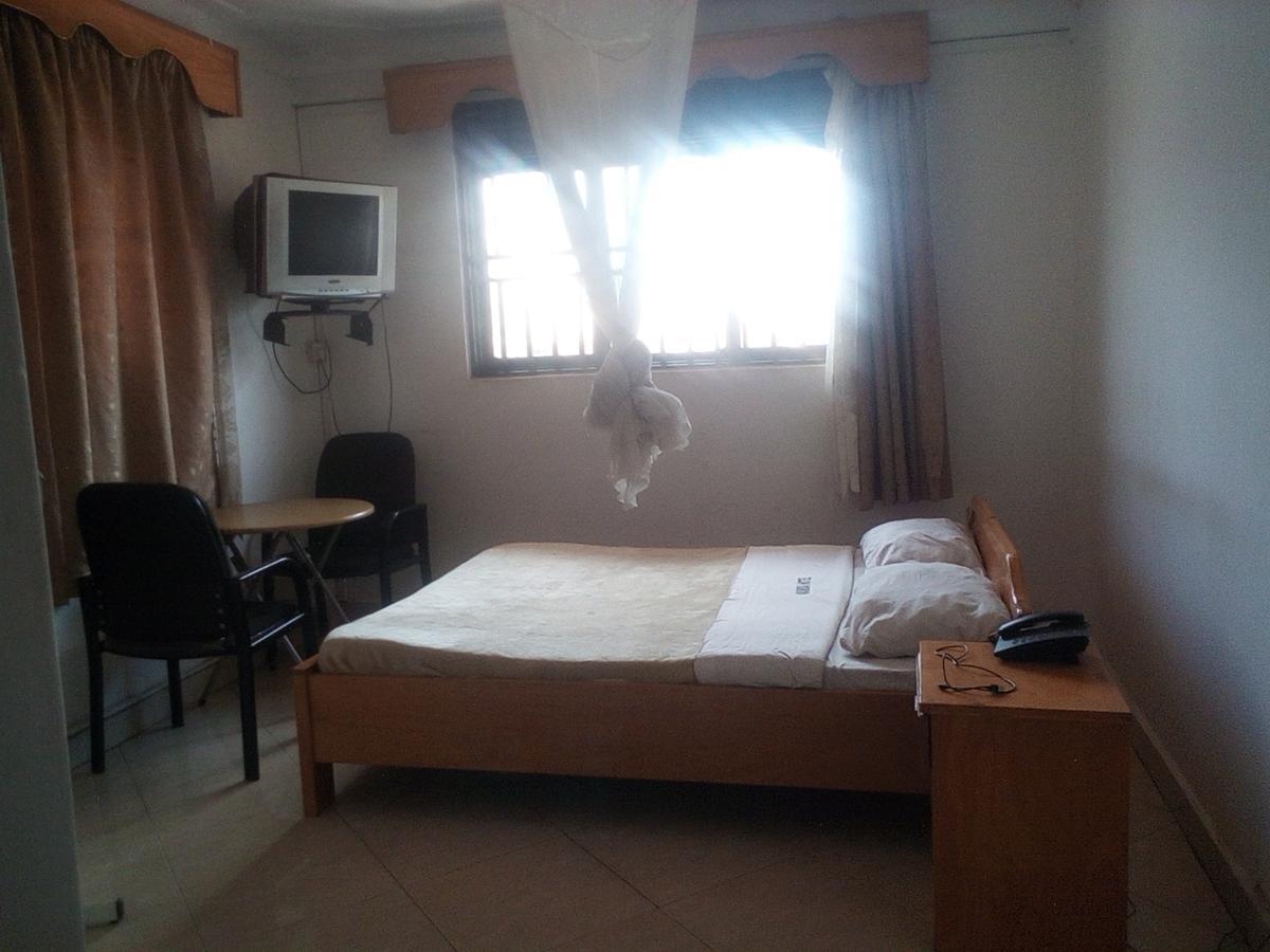 Mamba Hotel 坎帕拉 外观 照片